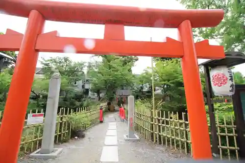 瀧泉寺（目黒不動尊）の鳥居