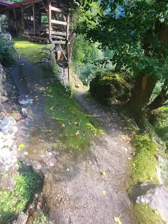 両神神社 里宮(八日見神社)のその他建物