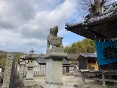 荒神社の狛犬