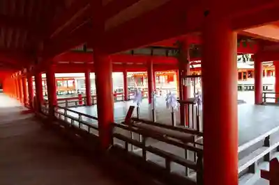 厳島神社の本殿・本堂