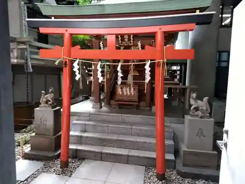 築土神社の鳥居