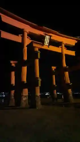 厳島神社の鳥居