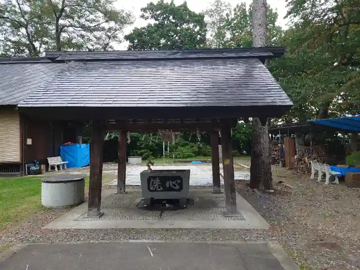 公園八幡宮の手水舎