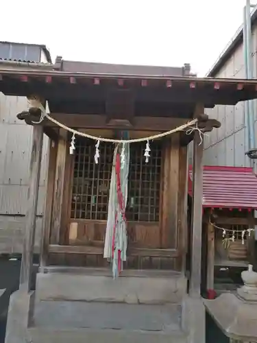 稲荷神社の本殿