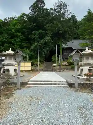鳥海山大物忌神社吹浦口ノ宮の{uncategorized: "未分類", other: "その他", undefined: "問題あり", building: "その他建物", grave: "お墓", sacred_gate: "鳥居", guardian: "狛犬", statue: "像", buddha: "仏像", history: "歴史", nature: "自然", garden: "庭園", animal: "動物", pagoda: "塔", temizu: "手水舎", mountain_gate: "山門・神門", sanctuary: "本殿・本堂", subordinate: "末社・摂社", art: "芸術", scenery: "景色", jizo: "地蔵", ema: "絵馬", goshuin: "御朱印", omikuji: "おみくじ", items: "授与品その他", amulet: "お守り", goshuincho: "御朱印帳", eats: "食事", festival: "お祭り", votive_dance: "神楽", shichigosan: "七五三参", wedding: "結婚式", experience: "体験その他", initially: "初詣", around: "周辺", anti_infection: "感染症対策"}