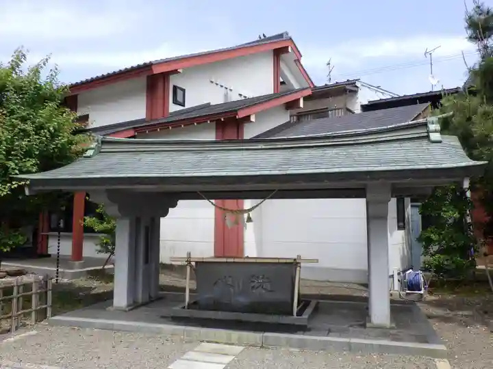 魚津神社の手水舎