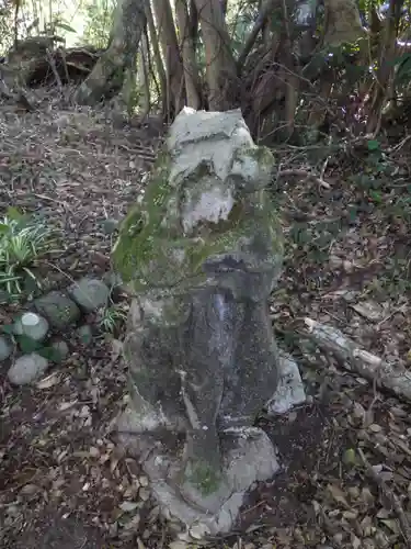 伊勢神社の像