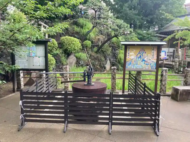 鳩森八幡神社(東京都)