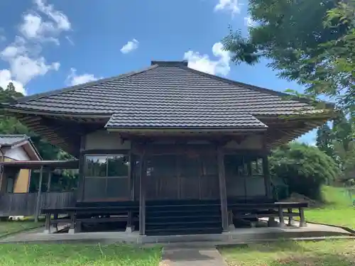 観音堂の本殿・本堂