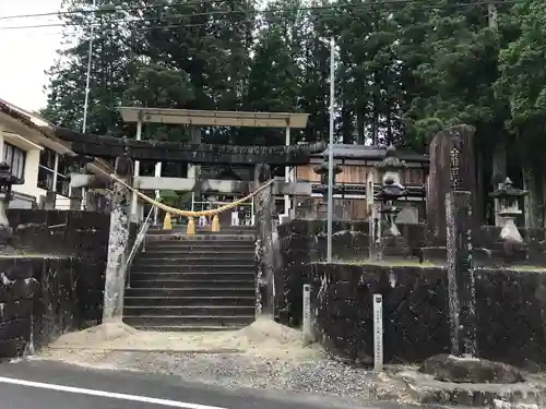 田瀬神社の鳥居