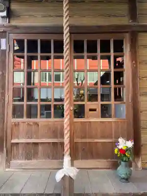 山中千手観音堂の{uncategorized: "未分類", other: "その他", undefined: "問題あり", building: "その他建物", grave: "お墓", sacred_gate: "鳥居", guardian: "狛犬", statue: "像", buddha: "仏像", history: "歴史", nature: "自然", garden: "庭園", animal: "動物", pagoda: "塔", temizu: "手水舎", mountain_gate: "山門・神門", sanctuary: "本殿・本堂", subordinate: "末社・摂社", art: "芸術", scenery: "景色", jizo: "地蔵", ema: "絵馬", goshuin: "御朱印", omikuji: "おみくじ", items: "授与品その他", amulet: "お守り", goshuincho: "御朱印帳", eats: "食事", festival: "お祭り", votive_dance: "神楽", shichigosan: "七五三参", wedding: "結婚式", experience: "体験その他", initially: "初詣", around: "周辺", anti_infection: "感染症対策"}