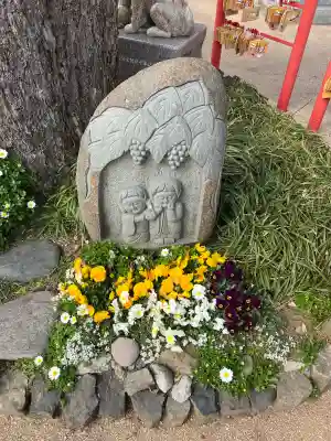 川越八幡宮の{uncategorized: "未分類", other: "その他", undefined: "問題あり", building: "その他建物", grave: "お墓", sacred_gate: "鳥居", guardian: "狛犬", statue: "像", buddha: "仏像", history: "歴史", nature: "自然", garden: "庭園", animal: "動物", pagoda: "塔", temizu: "手水舎", mountain_gate: "山門・神門", sanctuary: "本殿・本堂", subordinate: "末社・摂社", art: "芸術", scenery: "景色", jizo: "地蔵", ema: "絵馬", goshuin: "御朱印", omikuji: "おみくじ", items: "授与品その他", amulet: "お守り", goshuincho: "御朱印帳", eats: "食事", festival: "お祭り", votive_dance: "神楽", shichigosan: "七五三参", wedding: "結婚式", experience: "体験その他", initially: "初詣", around: "周辺", anti_infection: "感染症対策"}
