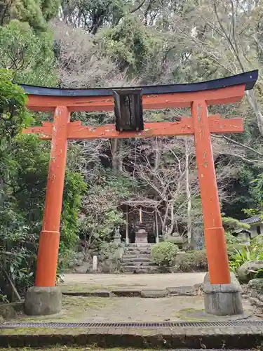 五社稲荷神社の鳥居