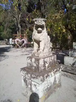 伊豆山神社の狛犬