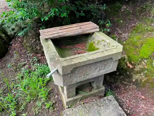 荏名神社の手水