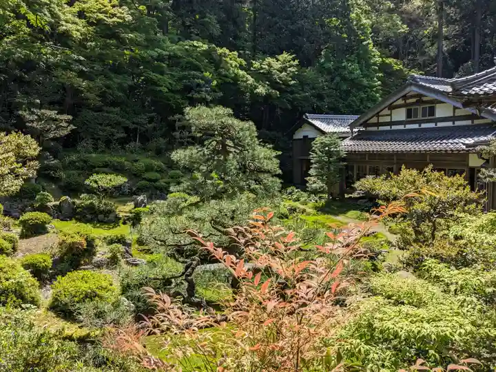 吸湖山 青岸寺の庭園