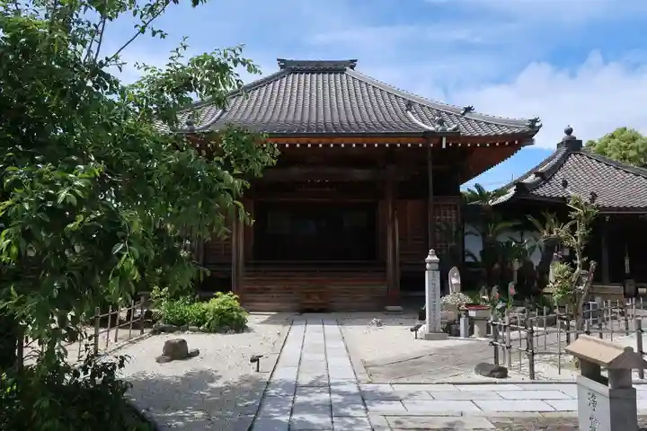 妙楽寺の本殿・本堂