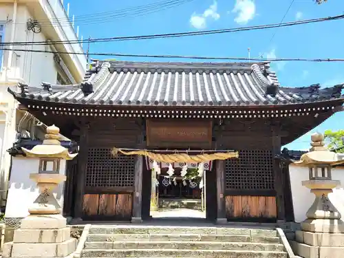 稲爪神社の山門・神門