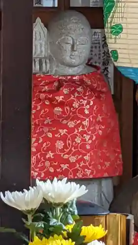 名古屋教会の地蔵