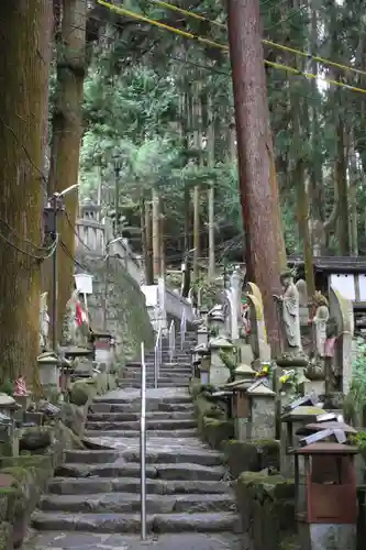 宝山寺奥之院(奈良県)