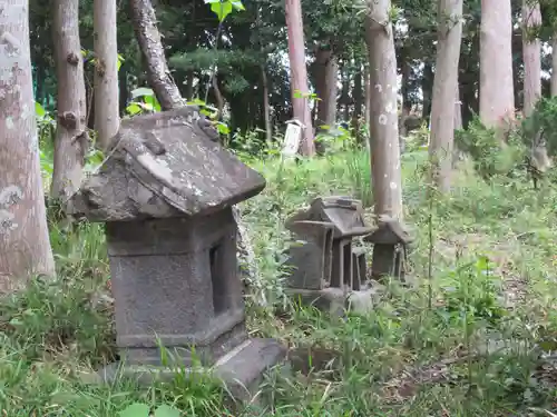 鶴谷八幡宮の末社・摂社
