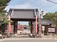 笠覆寺 (笠寺観音)の山門