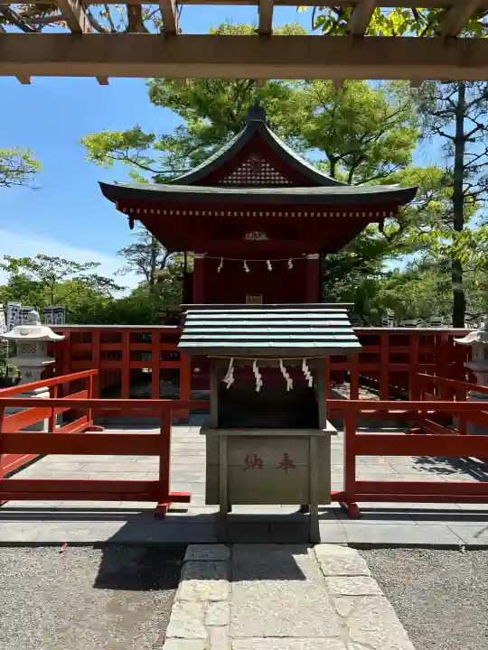旗上弁財天社の{uncategorized: "未分類", other: "その他", undefined: "問題あり", building: "その他建物", grave: "お墓", sacred_gate: "鳥居", guardian: "狛犬", statue: "像", buddha: "仏像", history: "歴史", nature: "自然", garden: "庭園", animal: "動物", pagoda: "塔", temizu: "手水舎", mountain_gate: "山門・神門", sanctuary: "本殿・本堂", subordinate: "末社・摂社", art: "芸術", scenery: "景色", jizo: "地蔵", ema: "絵馬", goshuin: "御朱印", omikuji: "おみくじ", items: "授与品その他", amulet: "お守り", goshuincho: "御朱印帳", eats: "食事", festival: "お祭り", votive_dance: "神楽", shichigosan: "七五三参", wedding: "結婚式", experience: "体験その他", initially: "初詣", around: "周辺", anti_infection: "感染症対策"}