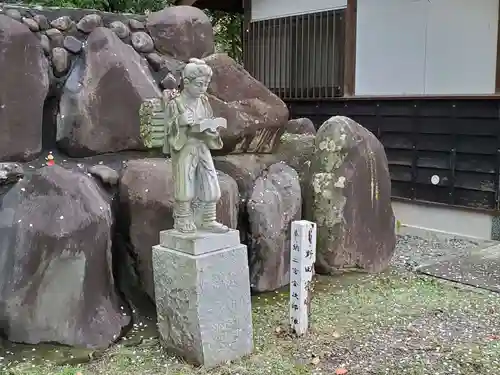 熊本縣護國神社の像