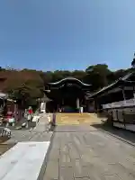 由加山 由加神社本宮の{uncategorized: "未分類", other: "その他", undefined: "問題あり", building: "その他建物", grave: "お墓", sacred_gate: "鳥居", guardian: "狛犬", statue: "像", buddha: "仏像", history: "歴史", nature: "自然", garden: "庭園", animal: "動物", pagoda: "塔", temizu: "手水舎", mountain_gate: "山門・神門", sanctuary: "本殿・本堂", subordinate: "末社・摂社", art: "芸術", scenery: "景色", jizo: "地蔵", ema: "絵馬", goshuin: "御朱印", omikuji: "おみくじ", items: "授与品その他", amulet: "お守り", goshuincho: "御朱印帳", eats: "食事", festival: "お祭り", votive_dance: "神楽", shichigosan: "七五三参", wedding: "結婚式", experience: "体験その他", initially: "初詣", around: "周辺", anti_infection: "感染症対策"}