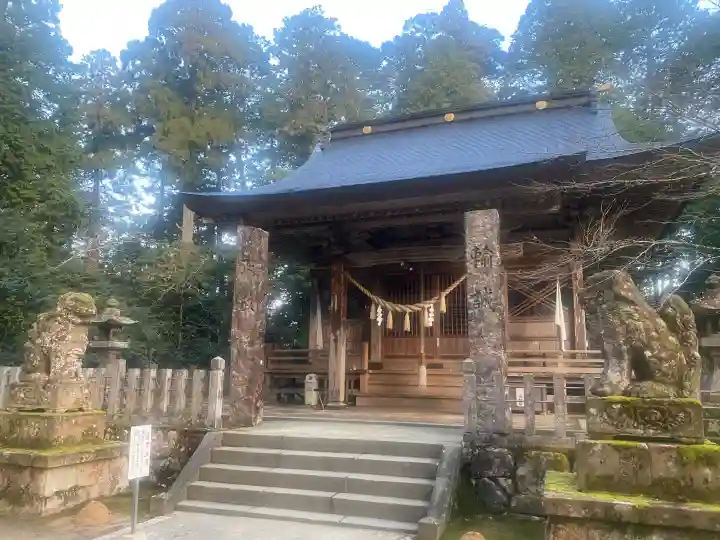 粟鹿神社の{uncategorized: "未分類", other: "その他", undefined: "問題あり", building: "その他建物", grave: "お墓", sacred_gate: "鳥居", guardian: "狛犬", statue: "像", buddha: "仏像", history: "歴史", nature: "自然", garden: "庭園", animal: "動物", pagoda: "塔", temizu: "手水舎", mountain_gate: "山門・神門", sanctuary: "本殿・本堂", subordinate: "末社・摂社", art: "芸術", scenery: "景色", jizo: "地蔵", ema: "絵馬", goshuin: "御朱印", omikuji: "おみくじ", items: "授与品その他", amulet: "お守り", goshuincho: "御朱印帳", eats: "食事", festival: "お祭り", votive_dance: "神楽", shichigosan: "七五三参", wedding: "結婚式", experience: "体験その他", initially: "初詣", around: "周辺", anti_infection: "感染症対策"}