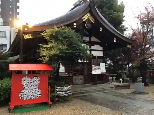 三輪神社の本殿・本堂
