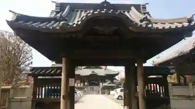 成田山川越別院の山門・神門