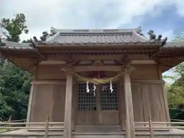 飯縄神社の本殿・本堂