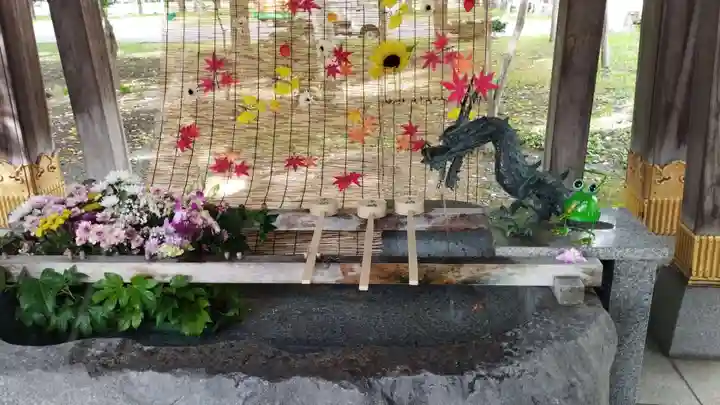 彌彦神社 (伊夜日子神社)の手水舎