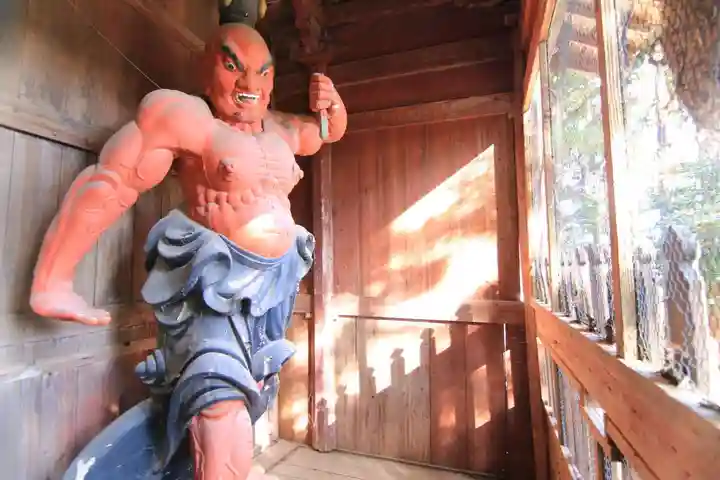 田村神社の山門・神門