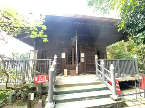 大船観音寺の本殿・本堂