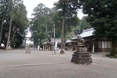 御上神社の建物その他