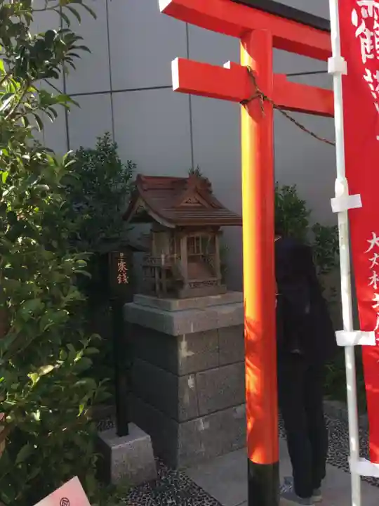 靍護稲荷神社の本殿・本堂