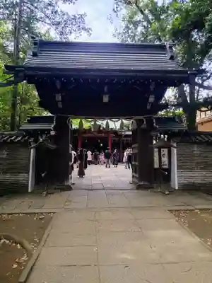赤坂氷川神社の山門・神門