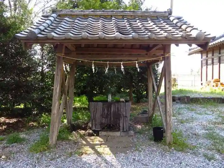 網戸神社の手水舎