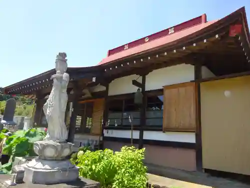 伊勢原 法泉寺の本殿・本堂