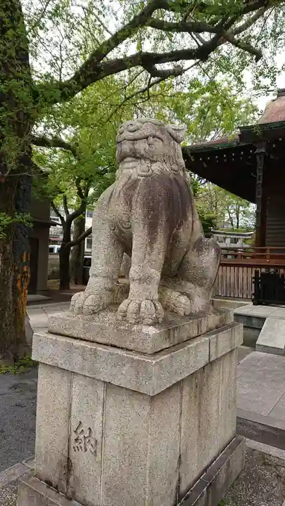 鎧神社の狛犬