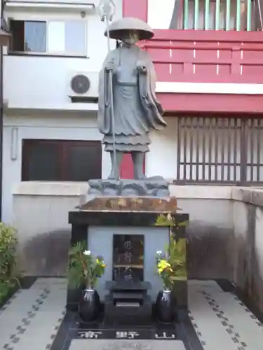 放生寺の像