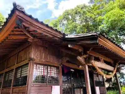 三納代八幡神社の本殿