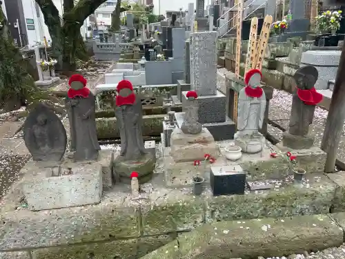 東光寺の{uncategorized: "未分類", other: "その他", undefined: "問題あり", building: "その他建物", grave: "お墓", sacred_gate: "鳥居", guardian: "狛犬", statue: "像", buddha: "仏像", history: "歴史", nature: "自然", garden: "庭園", animal: "動物", pagoda: "塔", temizu: "手水舎", mountain_gate: "山門・神門", sanctuary: "本殿・本堂", subordinate: "末社・摂社", art: "芸術", scenery: "景色", jizo: "地蔵", ema: "絵馬", goshuin: "御朱印", omikuji: "おみくじ", items: "授与品その他", amulet: "お守り", goshuincho: "御朱印帳", eats: "食事", festival: "お祭り", votive_dance: "神楽", shichigosan: "七五三参", wedding: "結婚式", experience: "体験その他", initially: "初詣", around: "周辺", anti_infection: "感染症対策"}