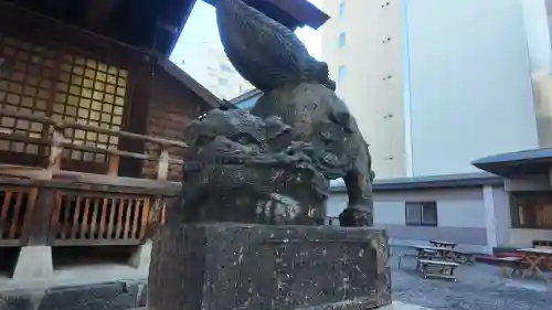 北海道神宮頓宮の狛犬