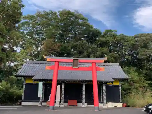 葦船神社の本殿