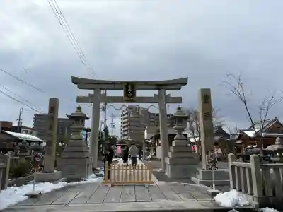豊国神社の{uncategorized: "未分類", other: "その他", undefined: "問題あり", building: "その他建物", grave: "お墓", sacred_gate: "鳥居", guardian: "狛犬", statue: "像", buddha: "仏像", history: "歴史", nature: "自然", garden: "庭園", animal: "動物", pagoda: "塔", temizu: "手水舎", mountain_gate: "山門・神門", sanctuary: "本殿・本堂", subordinate: "末社・摂社", art: "芸術", scenery: "景色", jizo: "地蔵", ema: "絵馬", goshuin: "御朱印", omikuji: "おみくじ", items: "授与品その他", amulet: "お守り", goshuincho: "御朱印帳", eats: "食事", festival: "お祭り", votive_dance: "神楽", shichigosan: "七五三参", wedding: "結婚式", experience: "体験その他", initially: "初詣", around: "周辺", anti_infection: "感染症対策"}