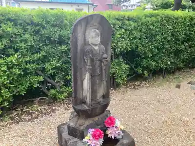 観音寺の{uncategorized: "未分類", other: "その他", undefined: "問題あり", building: "その他建物", grave: "お墓", sacred_gate: "鳥居", guardian: "狛犬", statue: "像", buddha: "仏像", history: "歴史", nature: "自然", garden: "庭園", animal: "動物", pagoda: "塔", temizu: "手水舎", mountain_gate: "山門・神門", sanctuary: "本殿・本堂", subordinate: "末社・摂社", art: "芸術", scenery: "景色", jizo: "地蔵", ema: "絵馬", goshuin: "御朱印", omikuji: "おみくじ", items: "授与品その他", amulet: "お守り", goshuincho: "御朱印帳", eats: "食事", festival: "お祭り", votive_dance: "神楽", shichigosan: "七五三参", wedding: "結婚式", experience: "体験その他", initially: "初詣", around: "周辺", anti_infection: "感染症対策"}