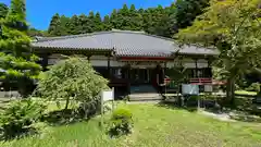 長福寺の本殿